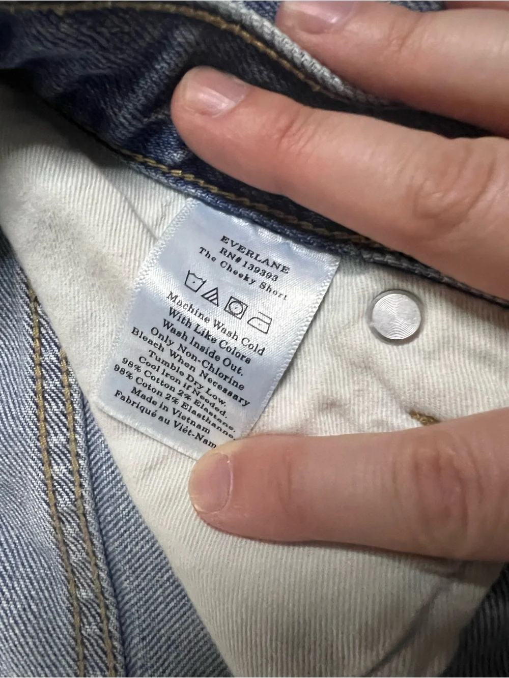 Everlane Cheeky Short High Rise Raw Hem Light Wash